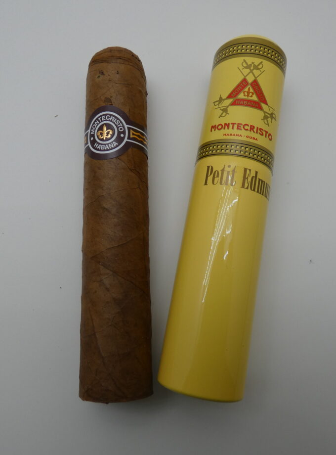 Montecristo Petit Edmundo