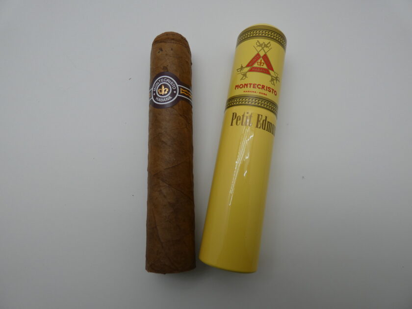 Montecristo Petit Edmundo